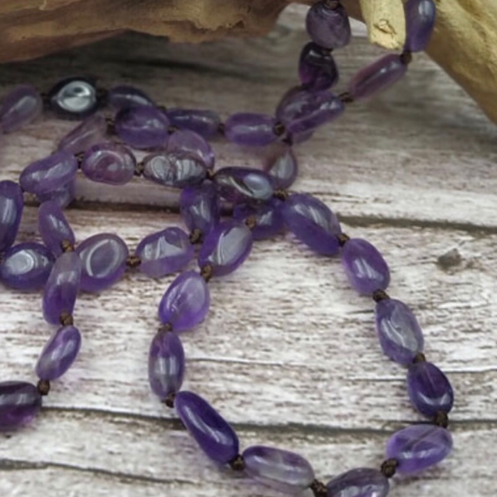 Free form natural Amethyst with large crystal Mala - Picture 3 of 5